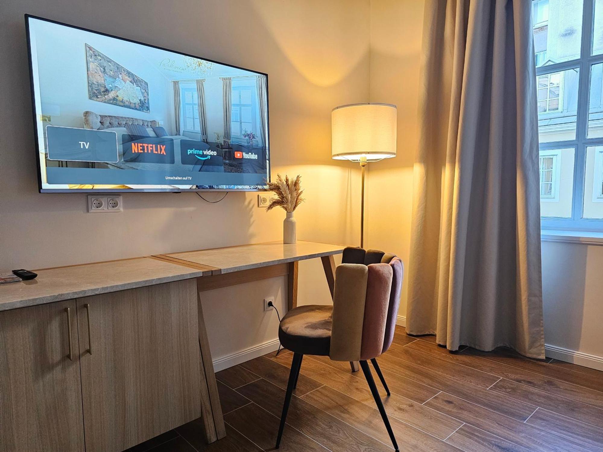 Hotel Parklane Boutique - Newly Renovated